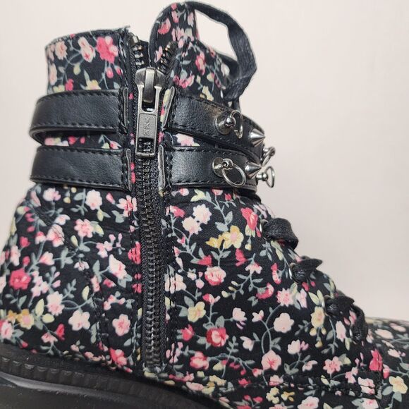 Demonia Shaker 52 Boots Platform Black Floral Womens 8 Spike Goth Grunge - Picture 9 of 15